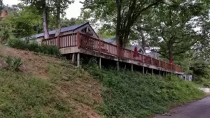 Elk Creek Cabins - exterior view